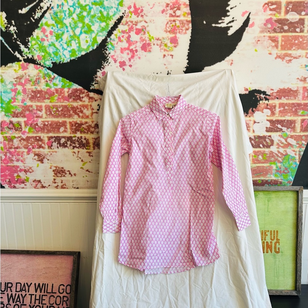 Boo Gems extra small 3/4 button up top. 100% cotton.